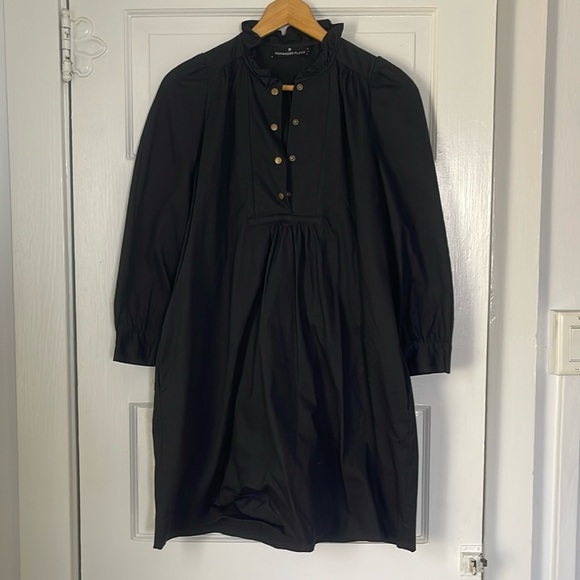 Tuckernuck Dresses & Skirts - Tuckernuck/Pomander Place NWOT black “Claiborne” collared dress, with pockets.